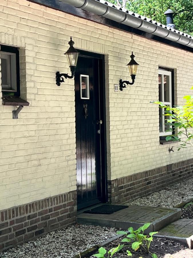 Knegsel Guesthouse Oeyenbos מראה חיצוני תמונה