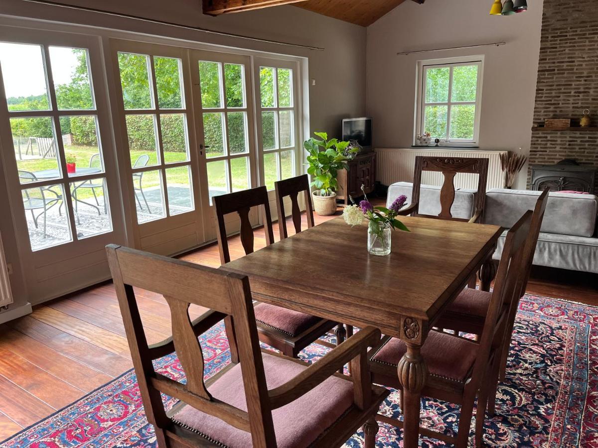 Knegsel Guesthouse Oeyenbos מראה חיצוני תמונה